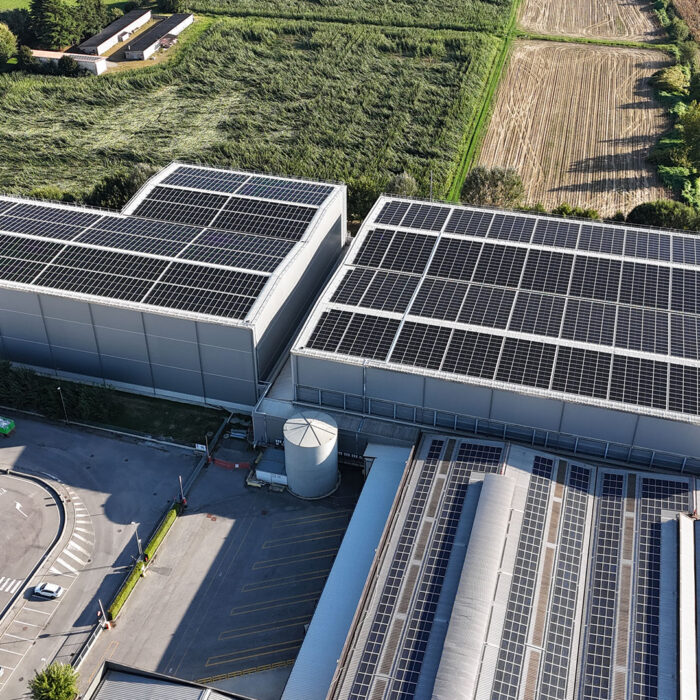 Impianto Fotovoltaico su Tetto Aziendale